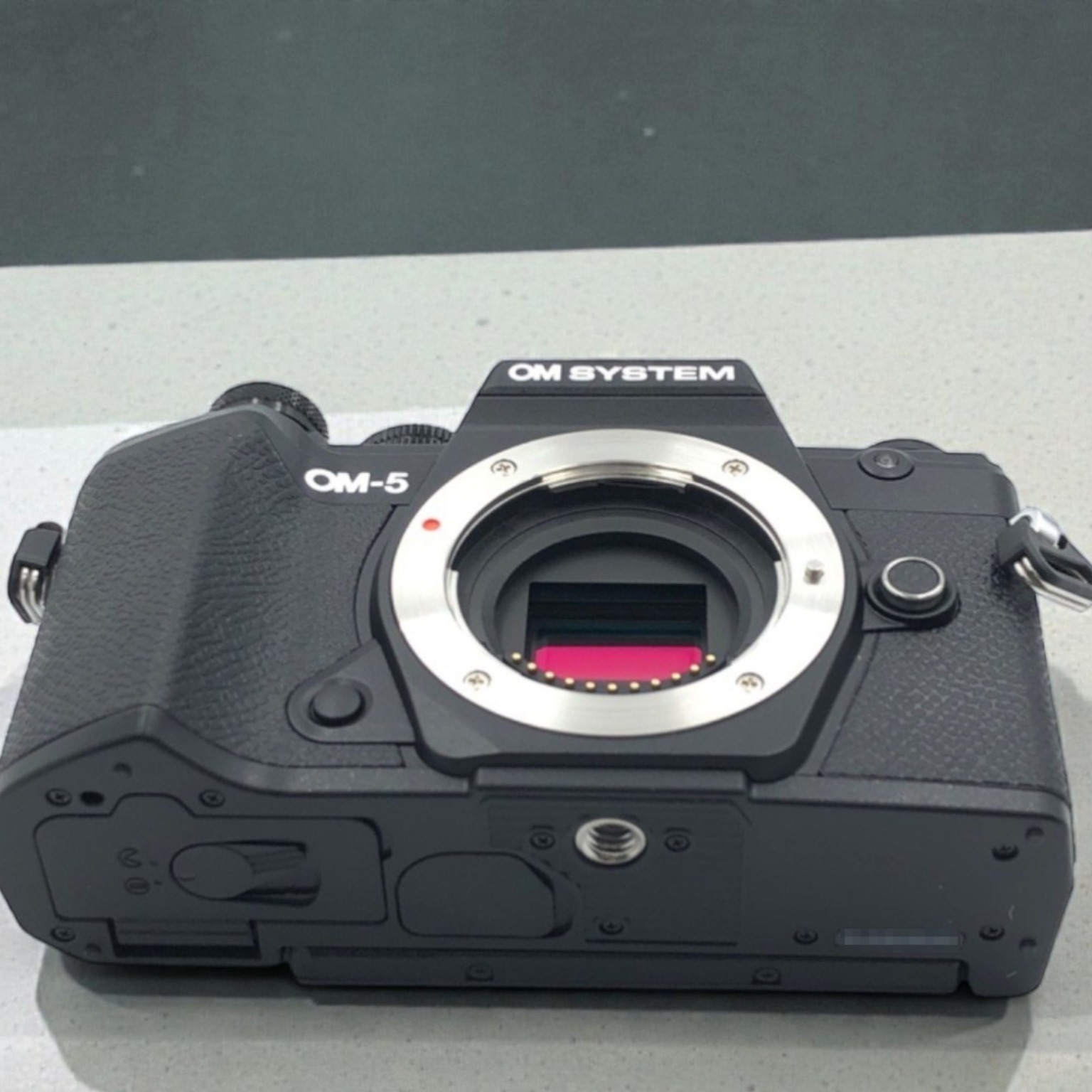 OM SYSTEM OM-5 ボディ 