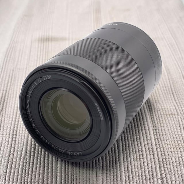 EF-M55-200mm F4.5-6.3 IS STM