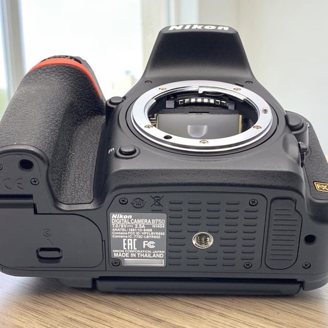 D750 ボディ