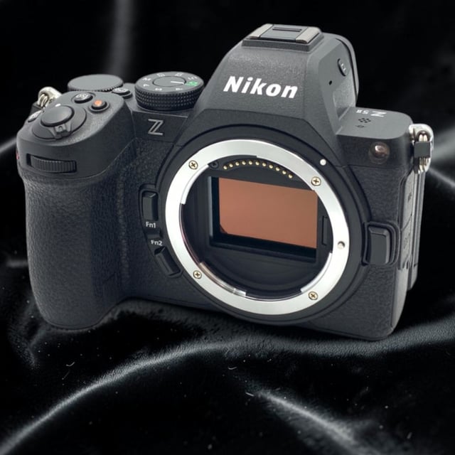 Z5II ボディ