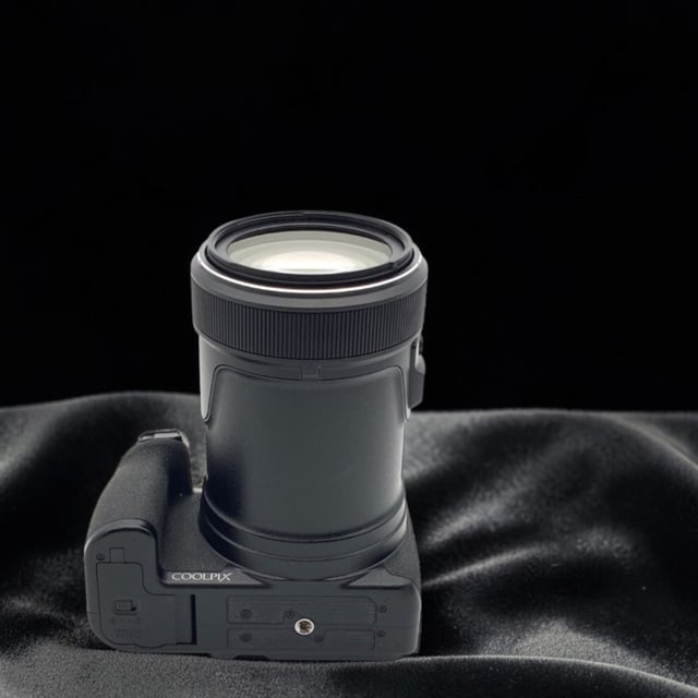 COOLPIX P1000