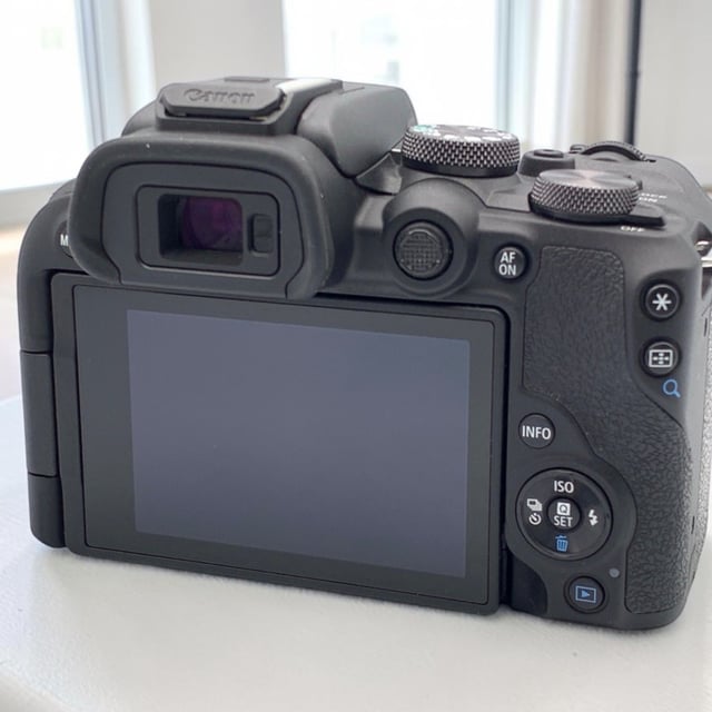 EOS R10 ボディ