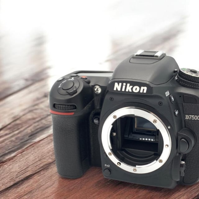D7500 ボディ