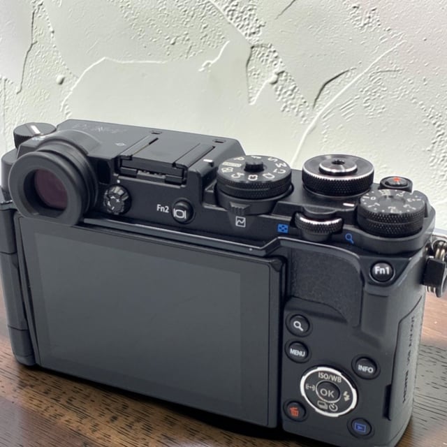 OLYMPUS PEN-F ボディ