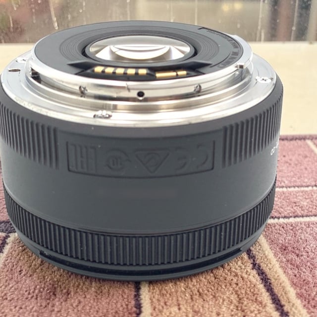 EF 50mm F1.8 STM