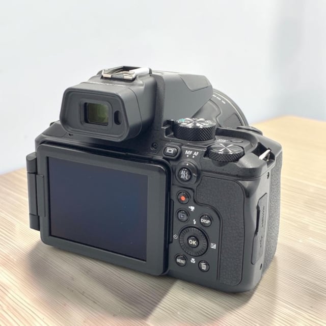 COOLPIX P950