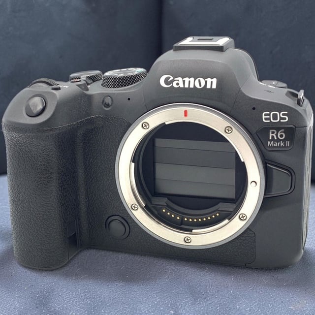 EOS R6 Mark II ボディ