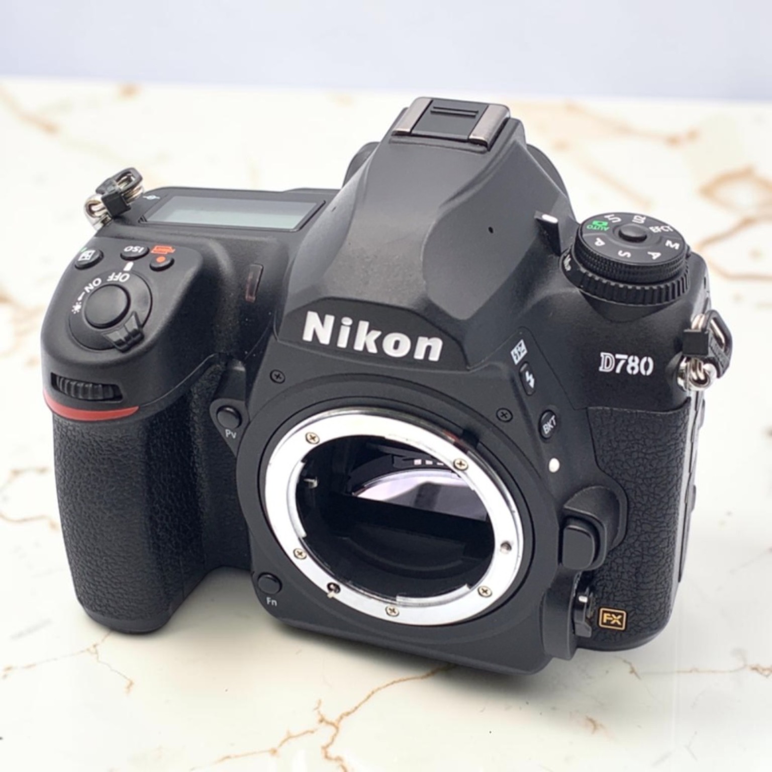 ニコン D780 ボディの中古 (良品)・¥153,330 by moaon | みんなのカメラ