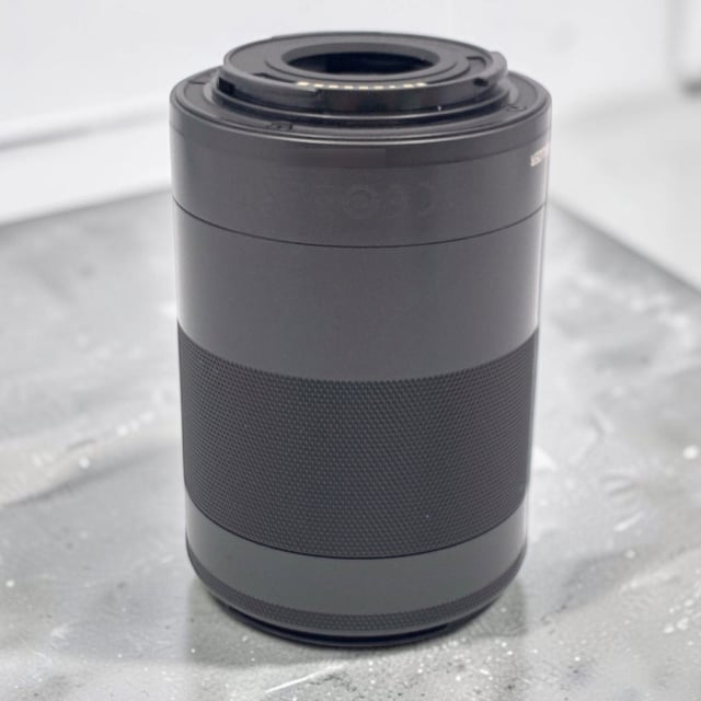EF-M55-200mm F4.5-6.3 IS STM