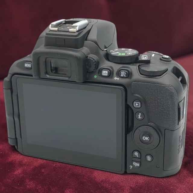 D5600 ボディ