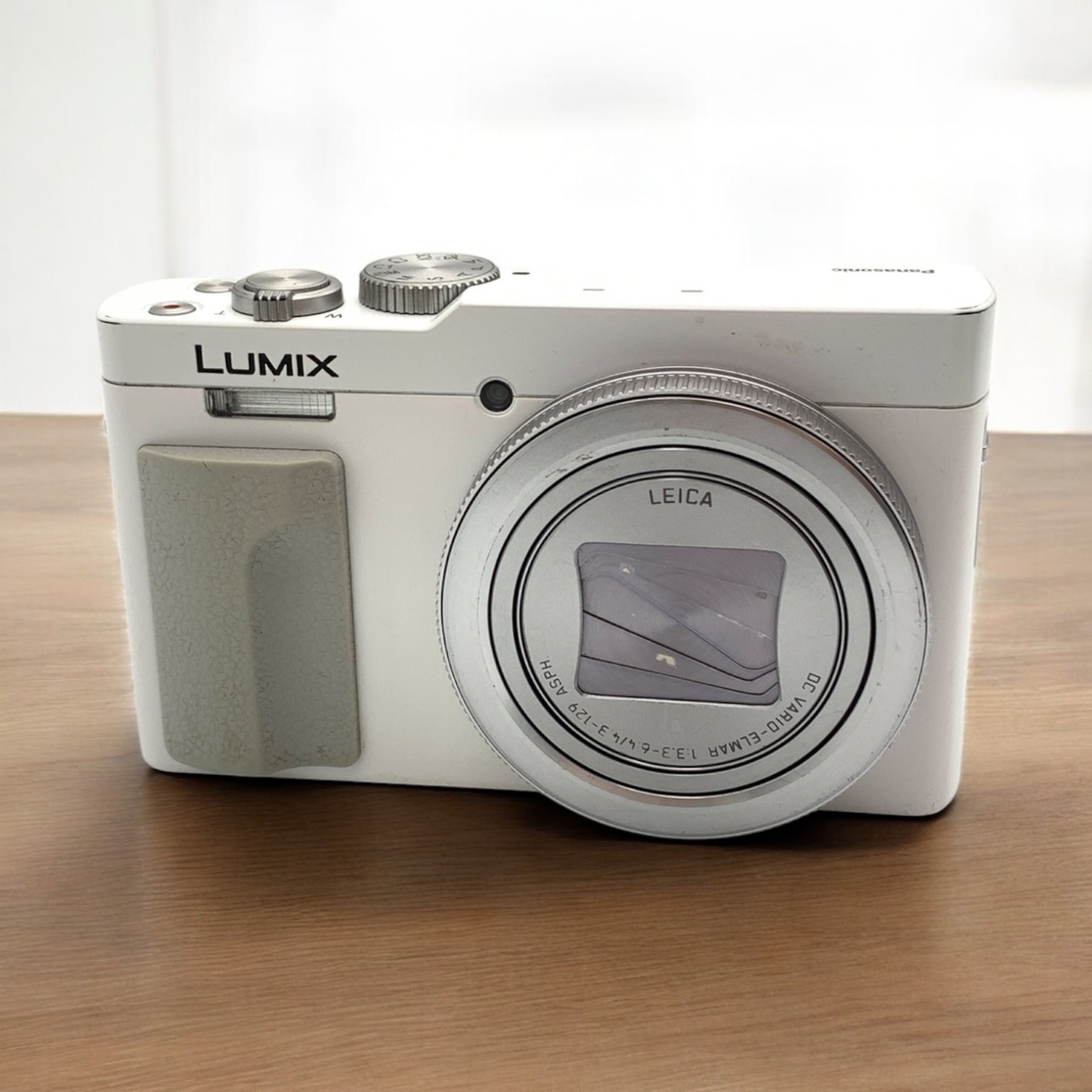 Panasonic LUMIX DC-TZ99　中古美品 中古：A(美品)】パナソニック LUMIX DC-TZ99-W ホワイト | 2445630013385