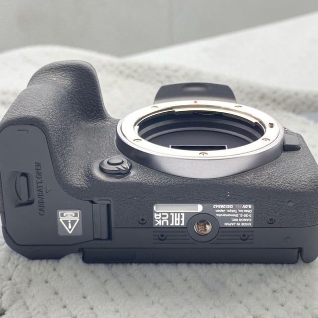 EOS R10 ボディ