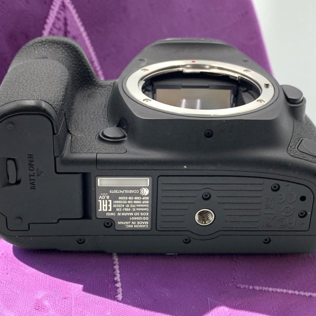 EOS 5D Mark IV ボディ