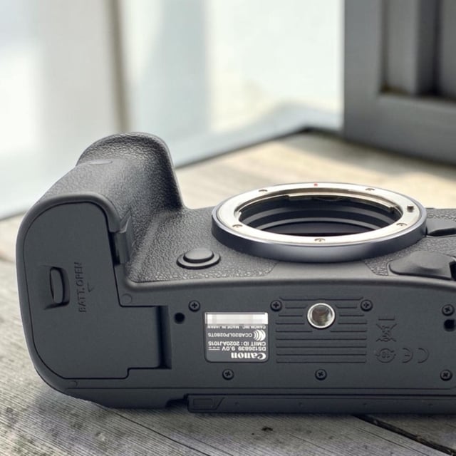 EOS R5 ボディ