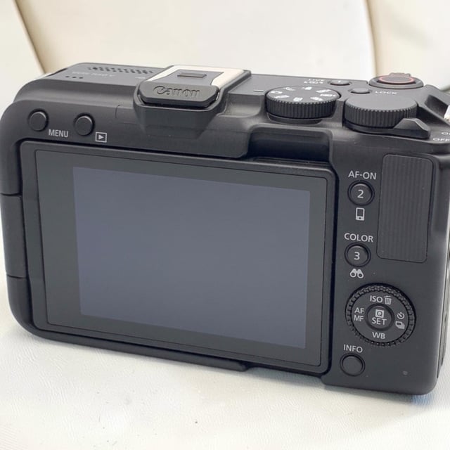 EOS R50 V ボディ "ブラック"