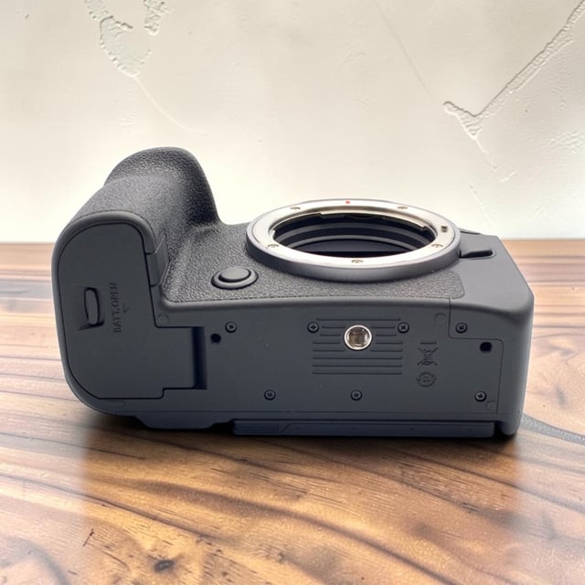 EOS R6 Mark III ボディ