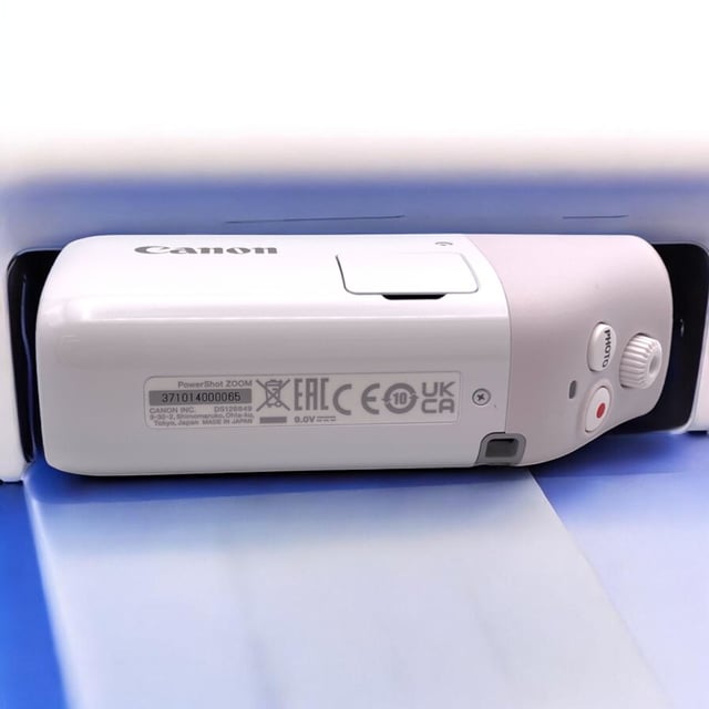 PowerShot ZOOM "ホワイト"