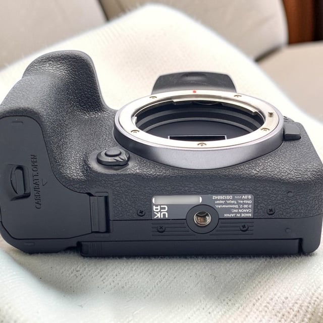 EOS R10 ボディ