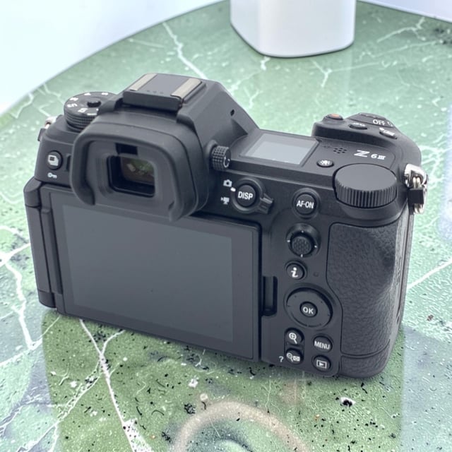 Z6III ボディ