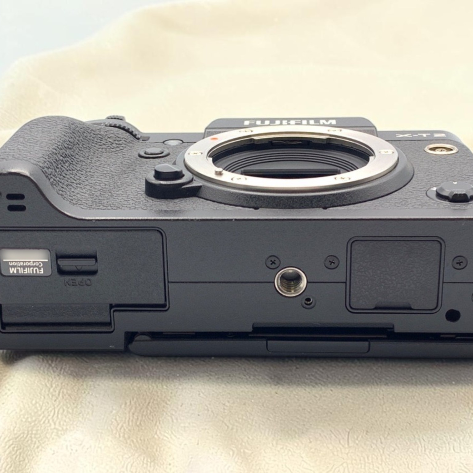 富士フイルム X-T2 ボディの中古 (美品)・¥85,400 by れんのひ