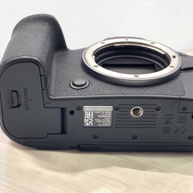 EOS R6 ボディ
