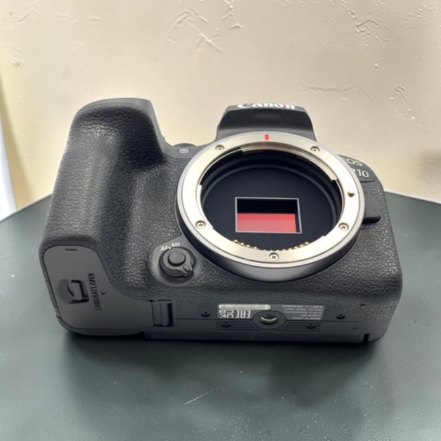 EOS R10 ボディ