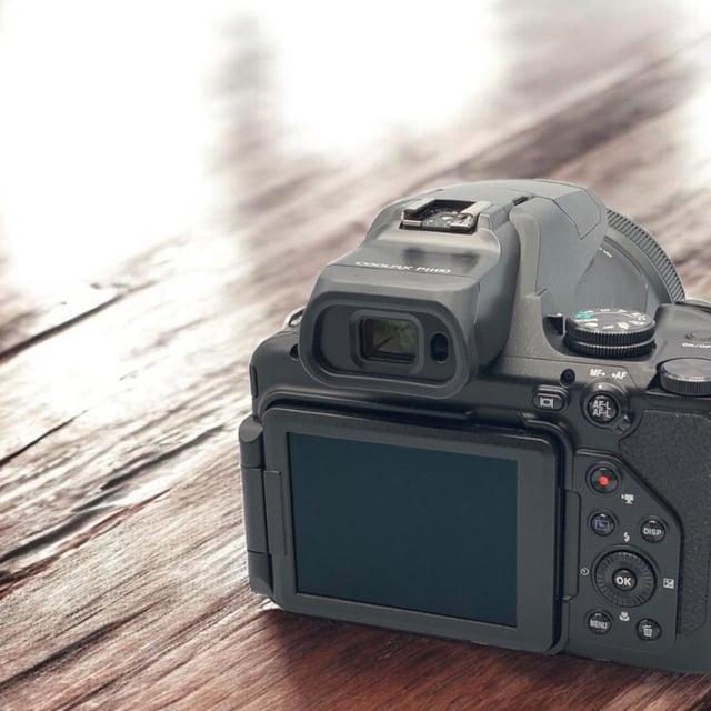 COOLPIX P1100