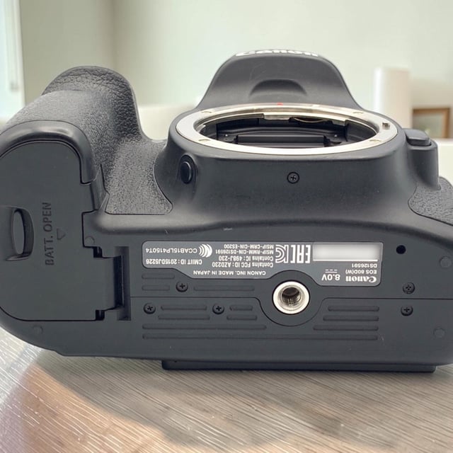 EOS 80D ボディ
