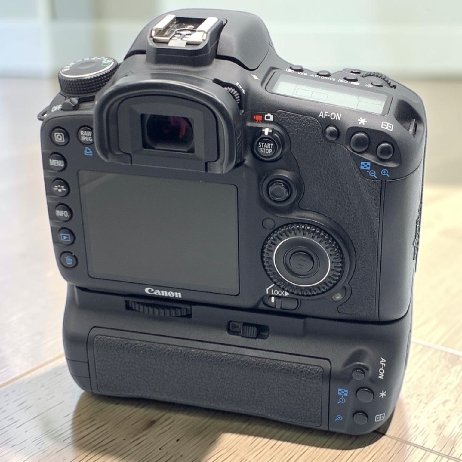 Canon EOS 7D ボディの中古 (良品)・¥13,490 by はるのえ | みんなのカメラ