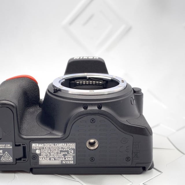 D5600 ボディ