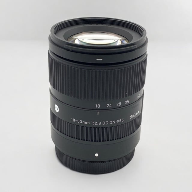 18-50mm F2.8 DC DN