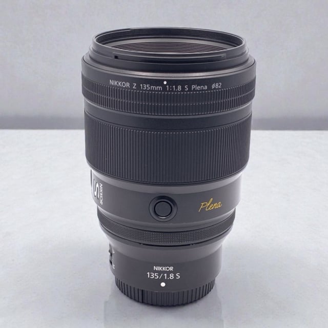 NIKKOR Z 135mm f/1.8 S Plena