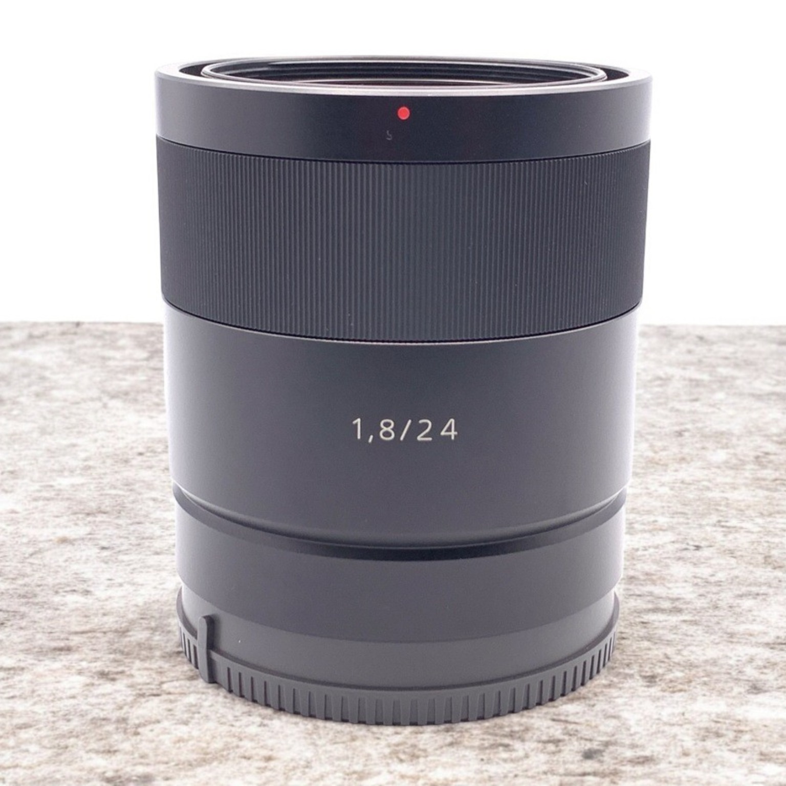 SONY Sonnar T* E 24mm F1.8 ZAの中古 (美品)・¥38,300 | みんなのカメラ