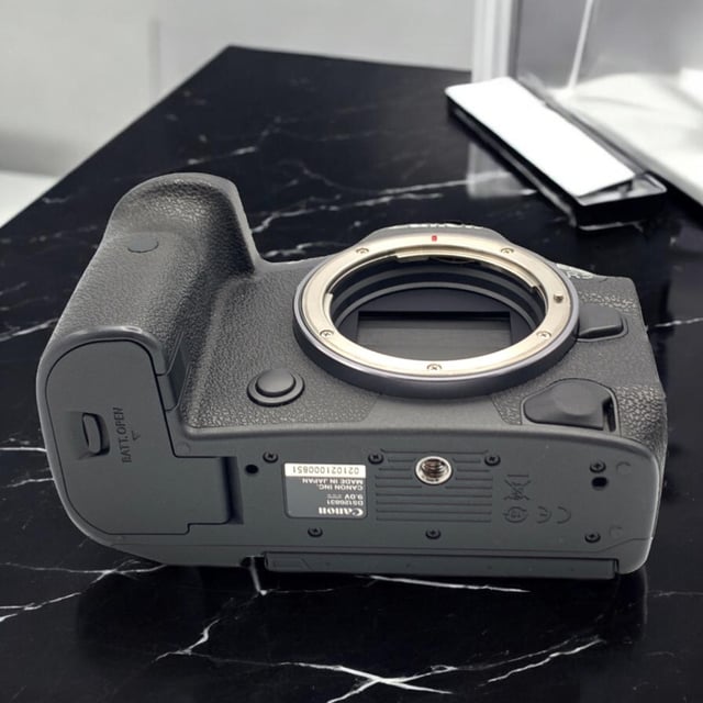 EOS R5 ボディ