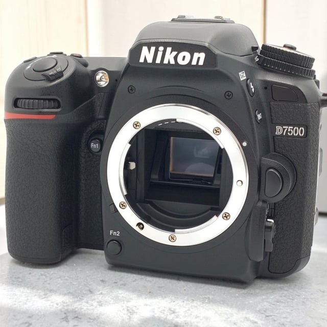 D7500 ボディ