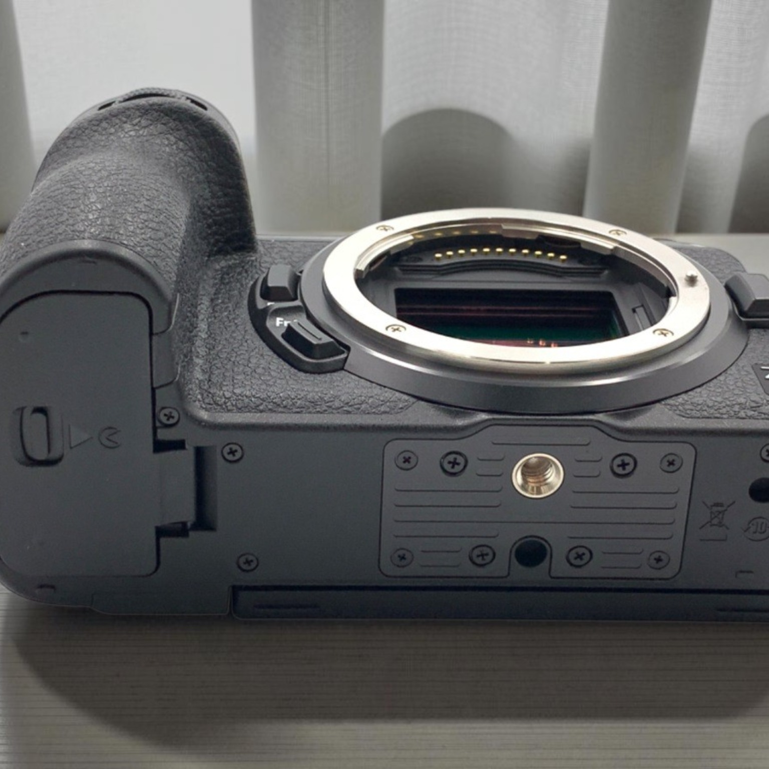 ニコン Z6 ボディの中古 (美品)・¥92,510 by flerry | みんなのカメラ