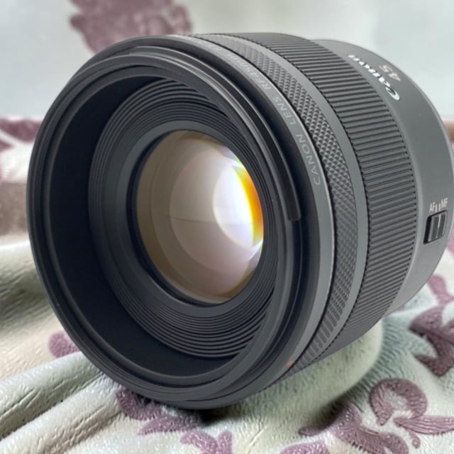RF45mm F1.2 STM