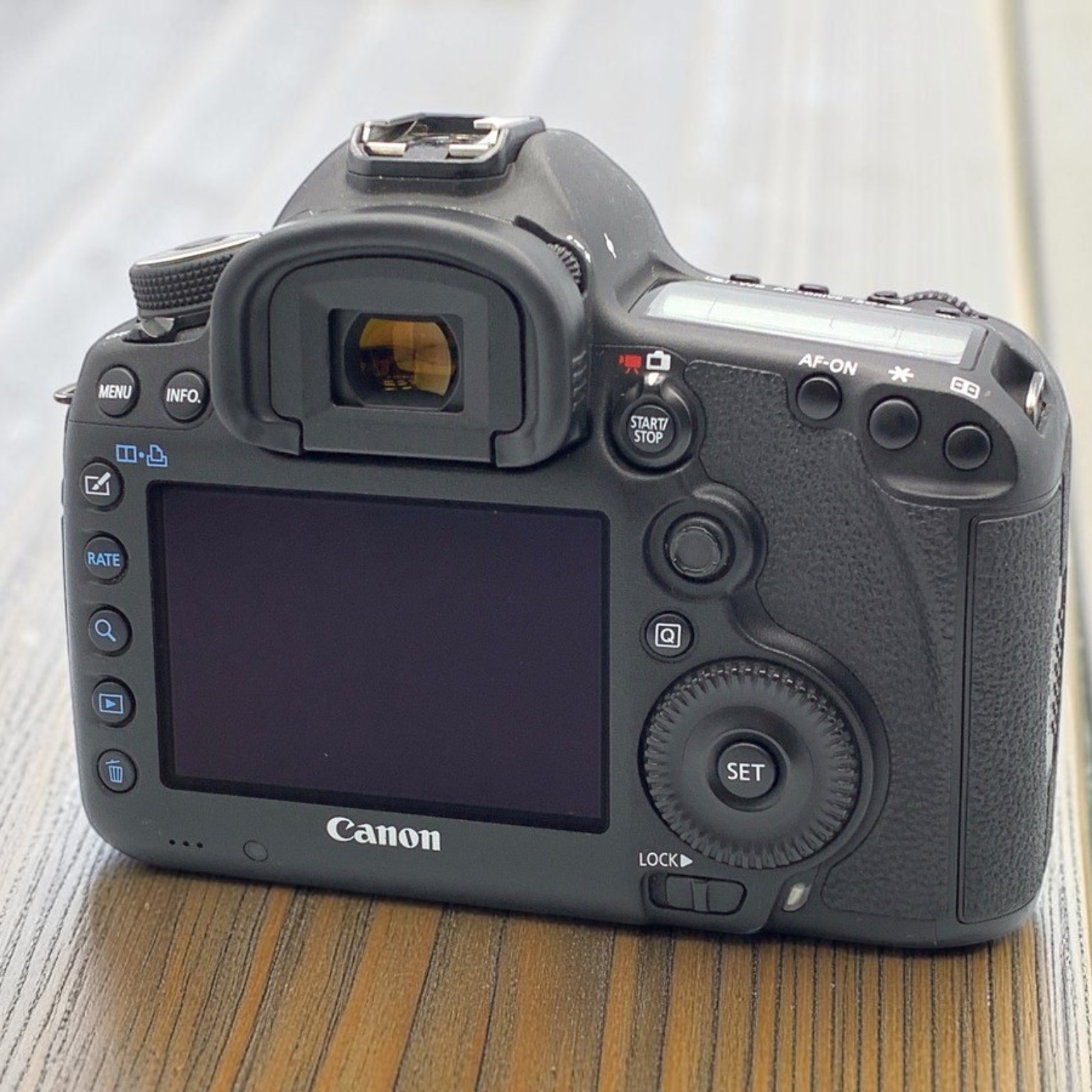 Canon EOS 5D Mark III ボディの中古 (良品)・¥52,760 by のりほ
