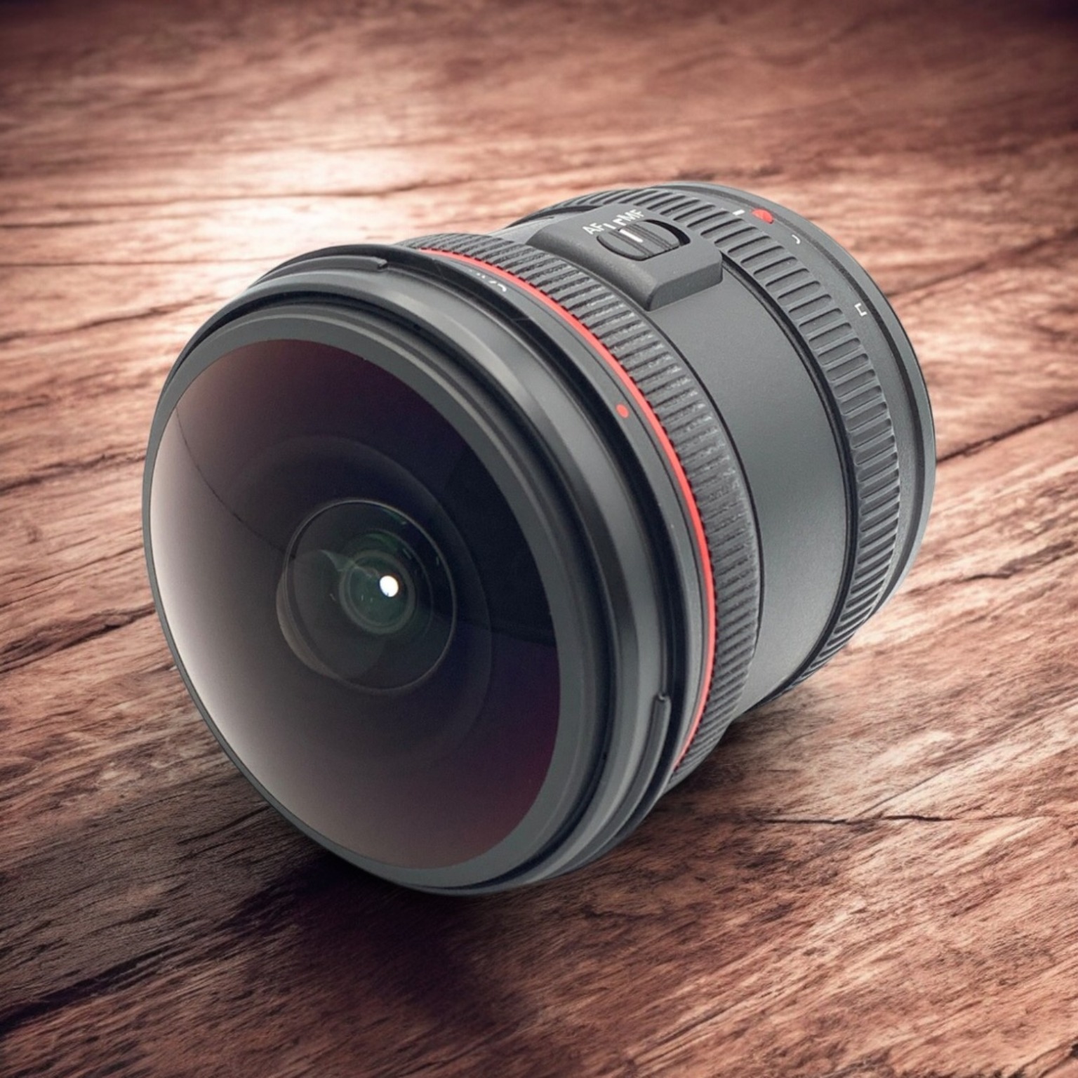 EF 8-15mm F4L フィッシュアイ USMの中古レンズを買うならみんなの