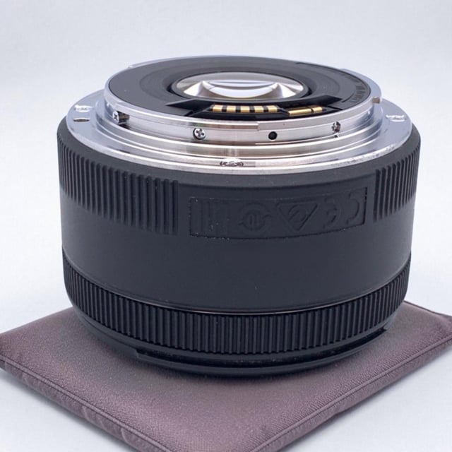 EF 50mm F1.8 STM