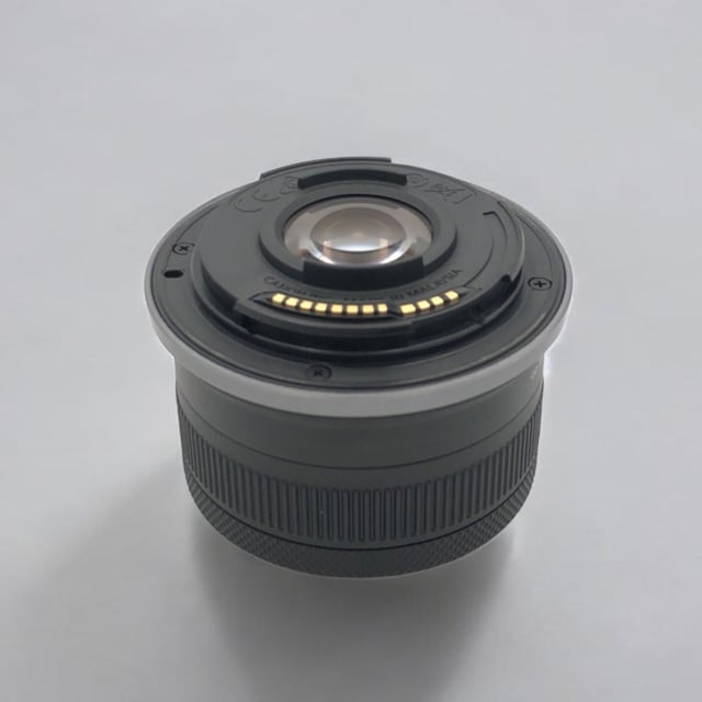 EF 40mm F2.8 STM