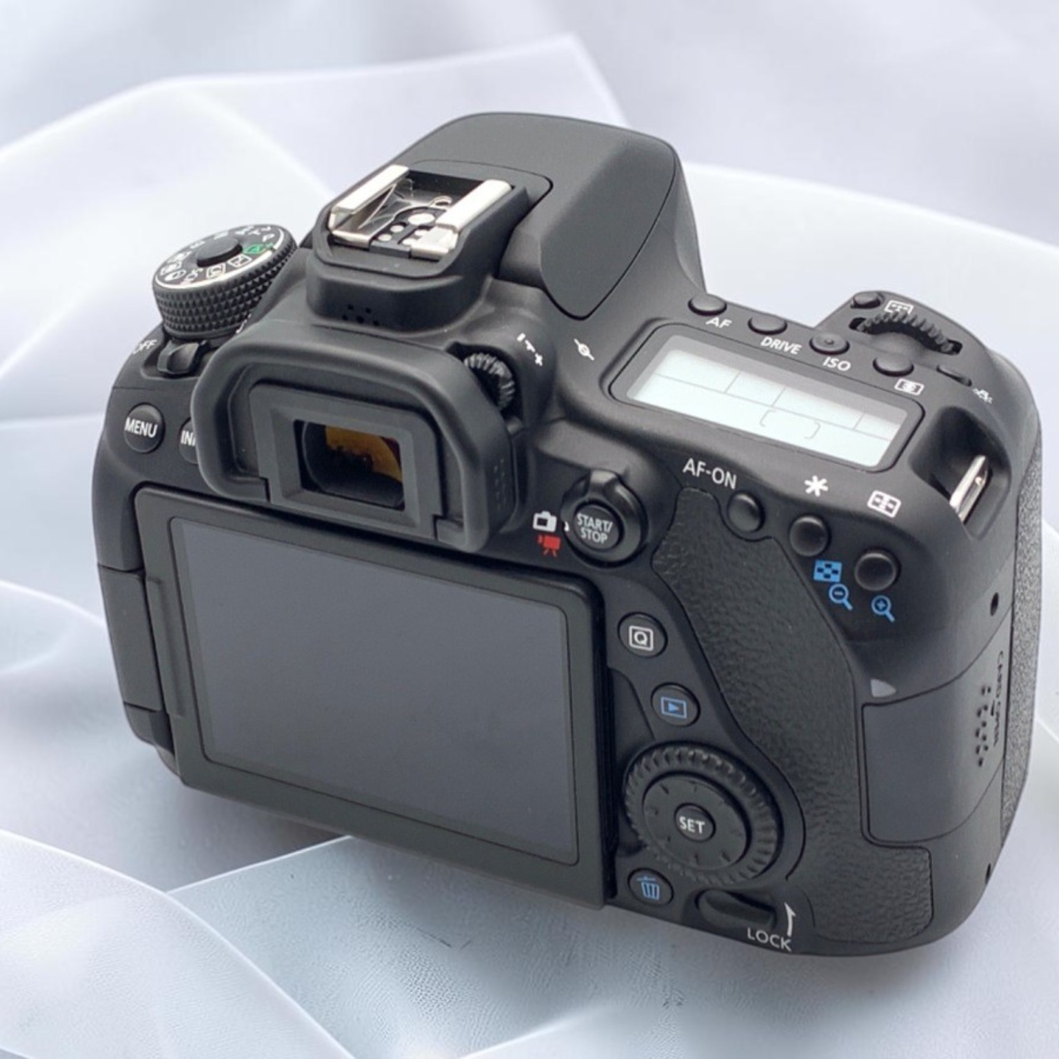 Canon EOS 80D ボディの中古 (美品)・¥52,850 by halmino | みんなのカメラ