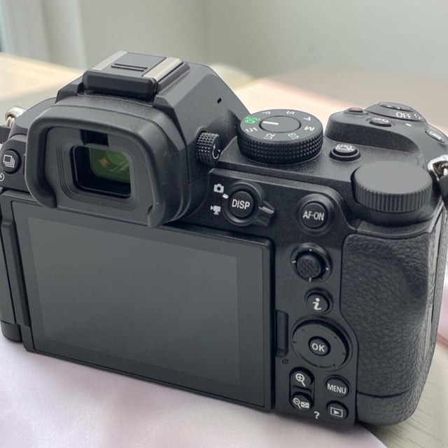 Z5II ボディ