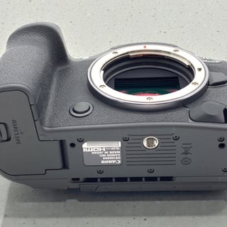 EOS R5 Mark II ボディ