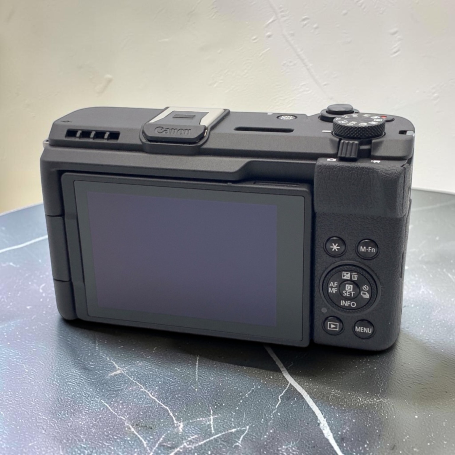 Canon PowerShot V1の新品/中古の在庫一覧 | みんなのカメラ