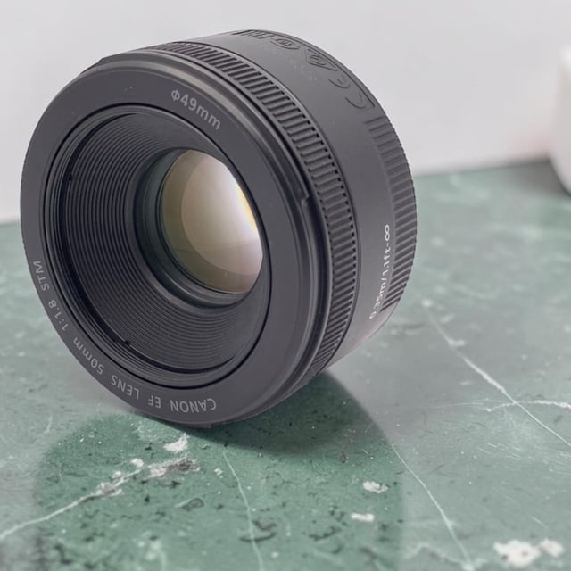 EF 50mm F1.8 STM