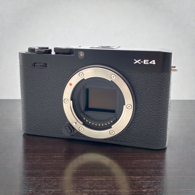 X-E4 ボディ