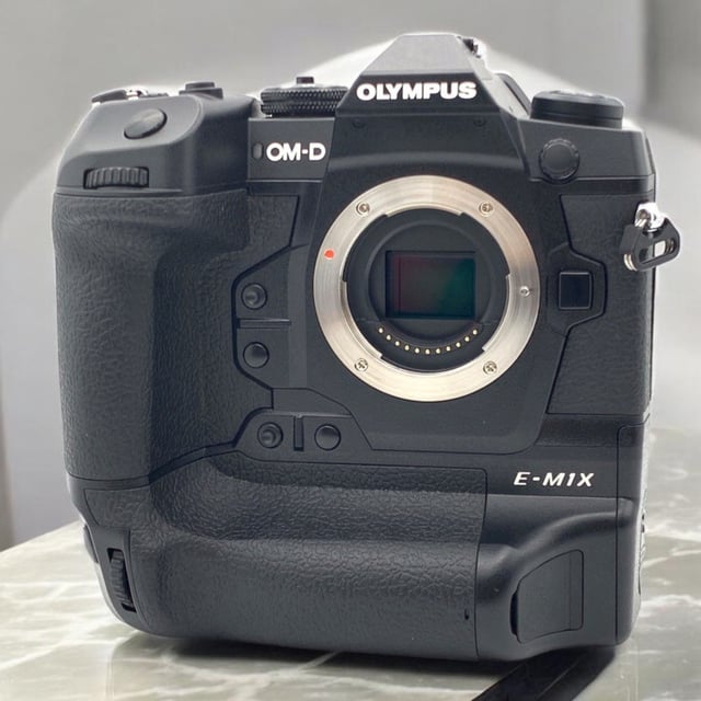 OM-D E-M1X ボディ