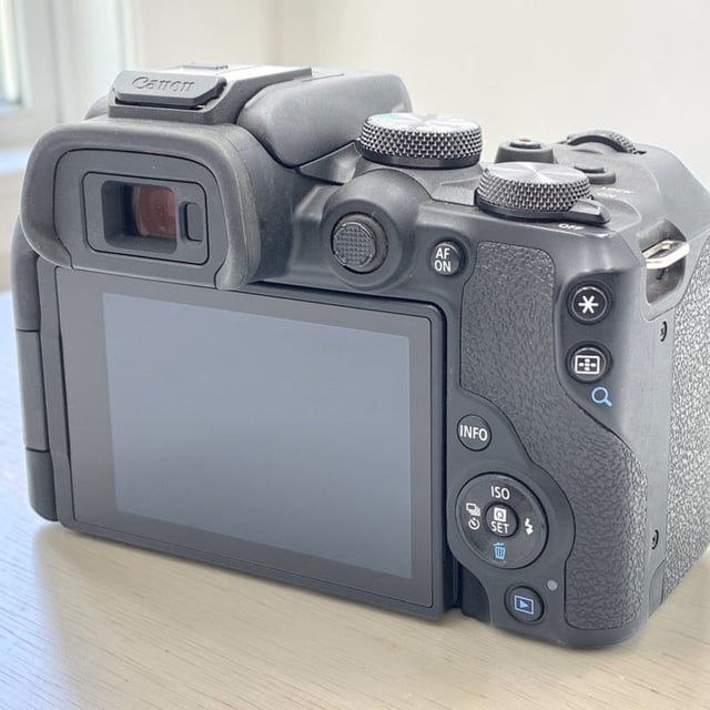 EOS R10 ボディ