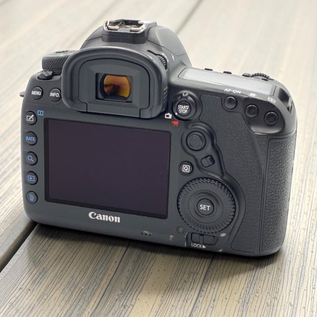 EOS 5D Mark IV ボディ
